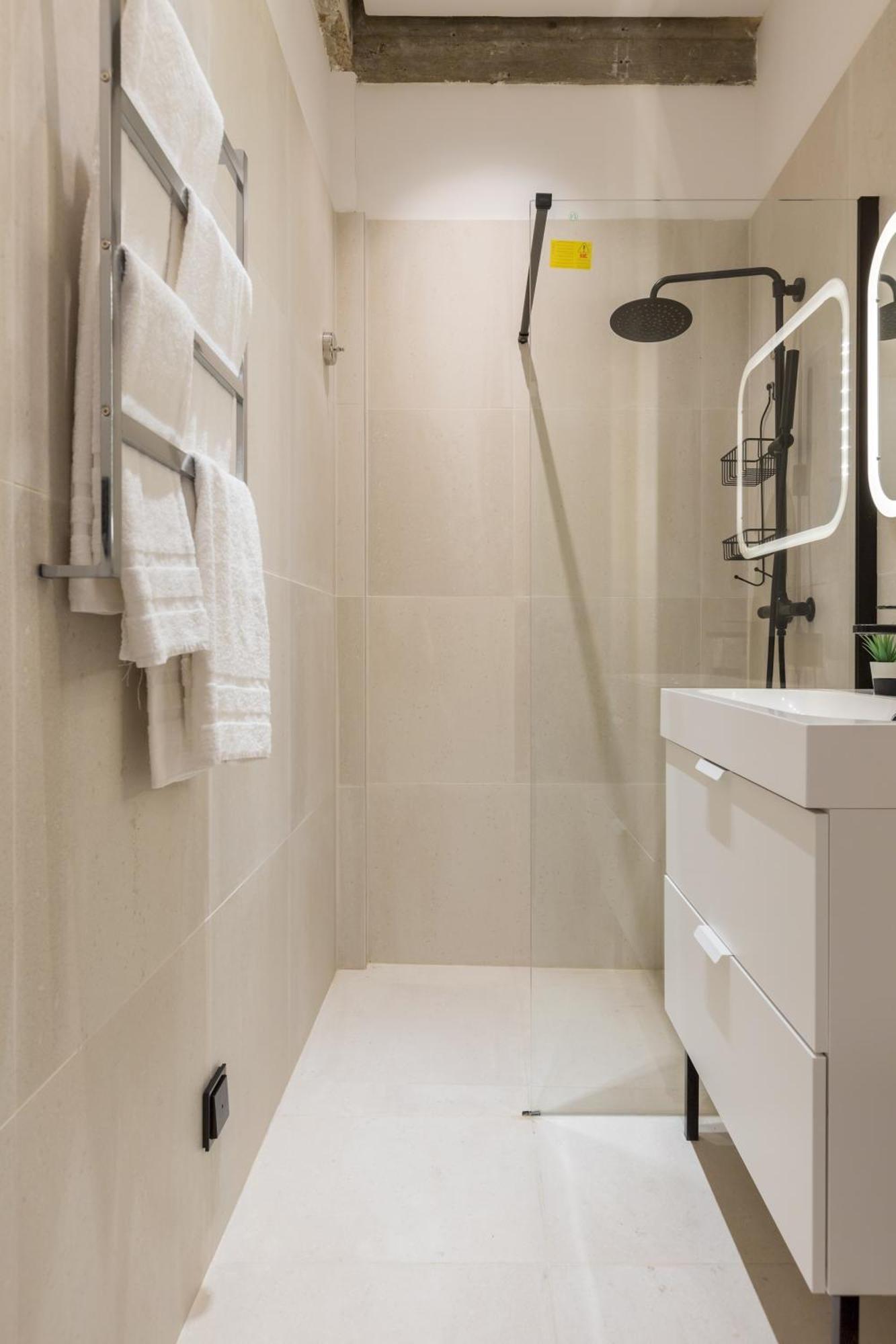 Apartment A5 175blo-paris Convention